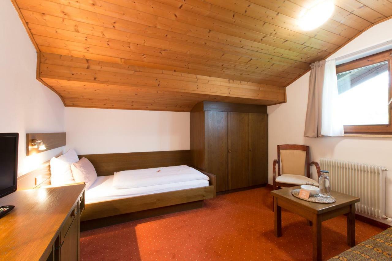 Pension Sankt Urban Merano Exterior photo